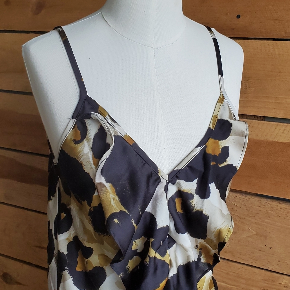 🤏 CAbi strap top - Picture 2 of 6
